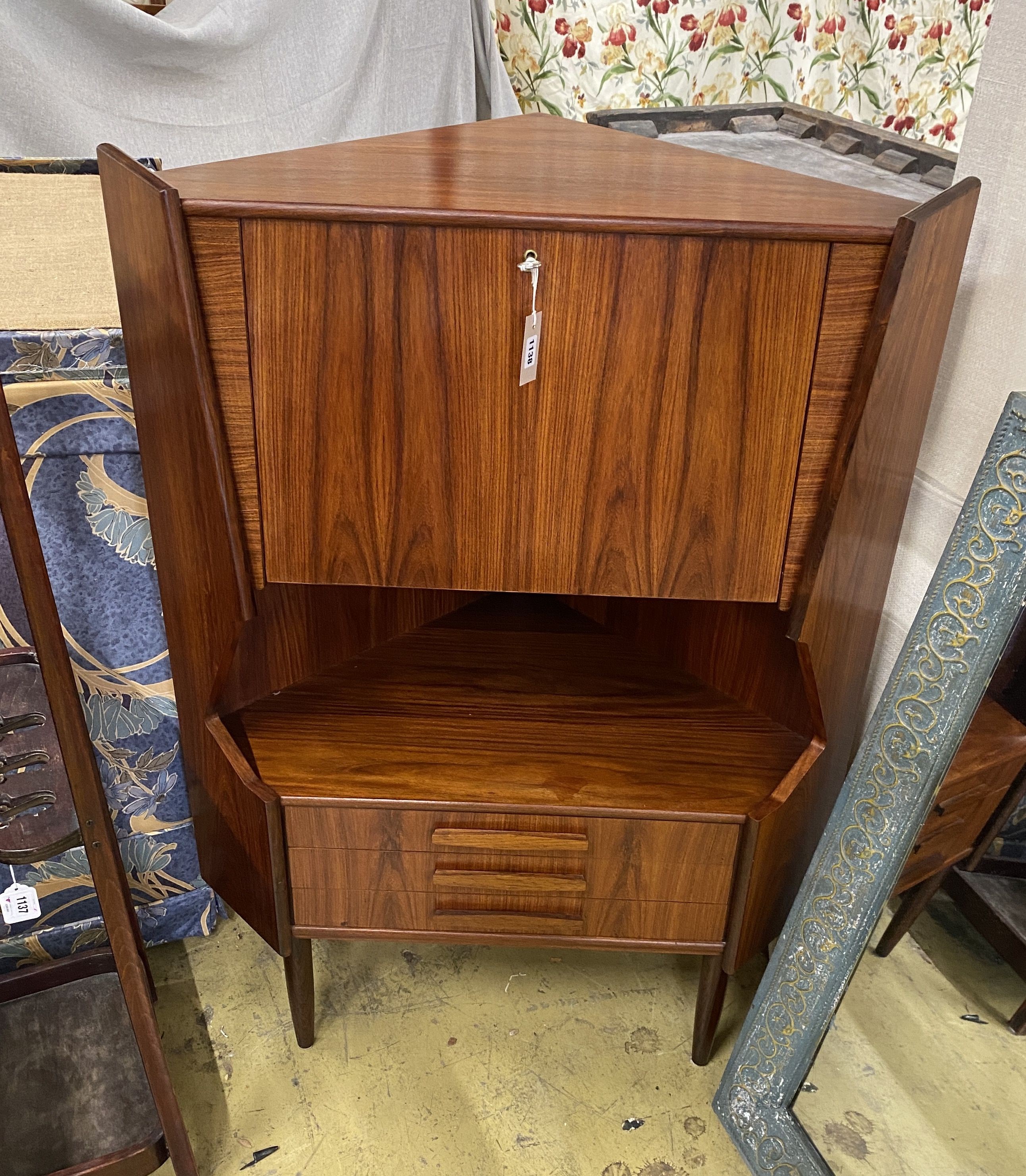 A mid century design corner cocktail cabinet, width 89cm, depth 51cm, height 125cm